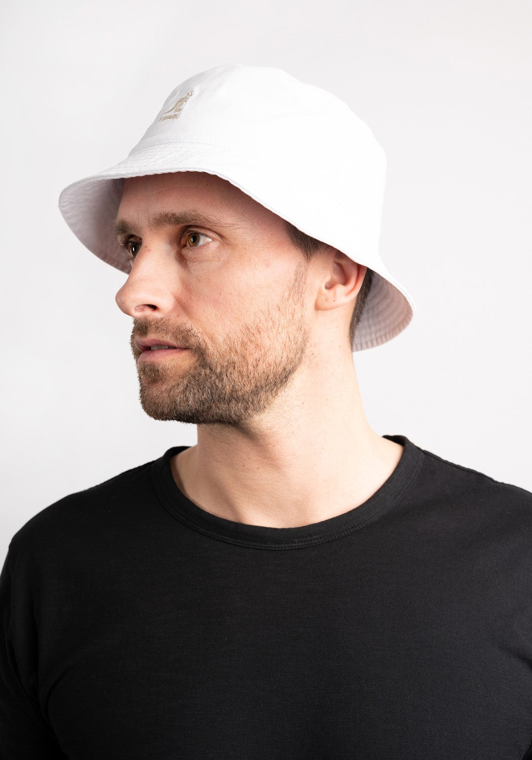 Washed Bucket white | Bildmaterial bereitgestellt von SHOES.PLEASE.