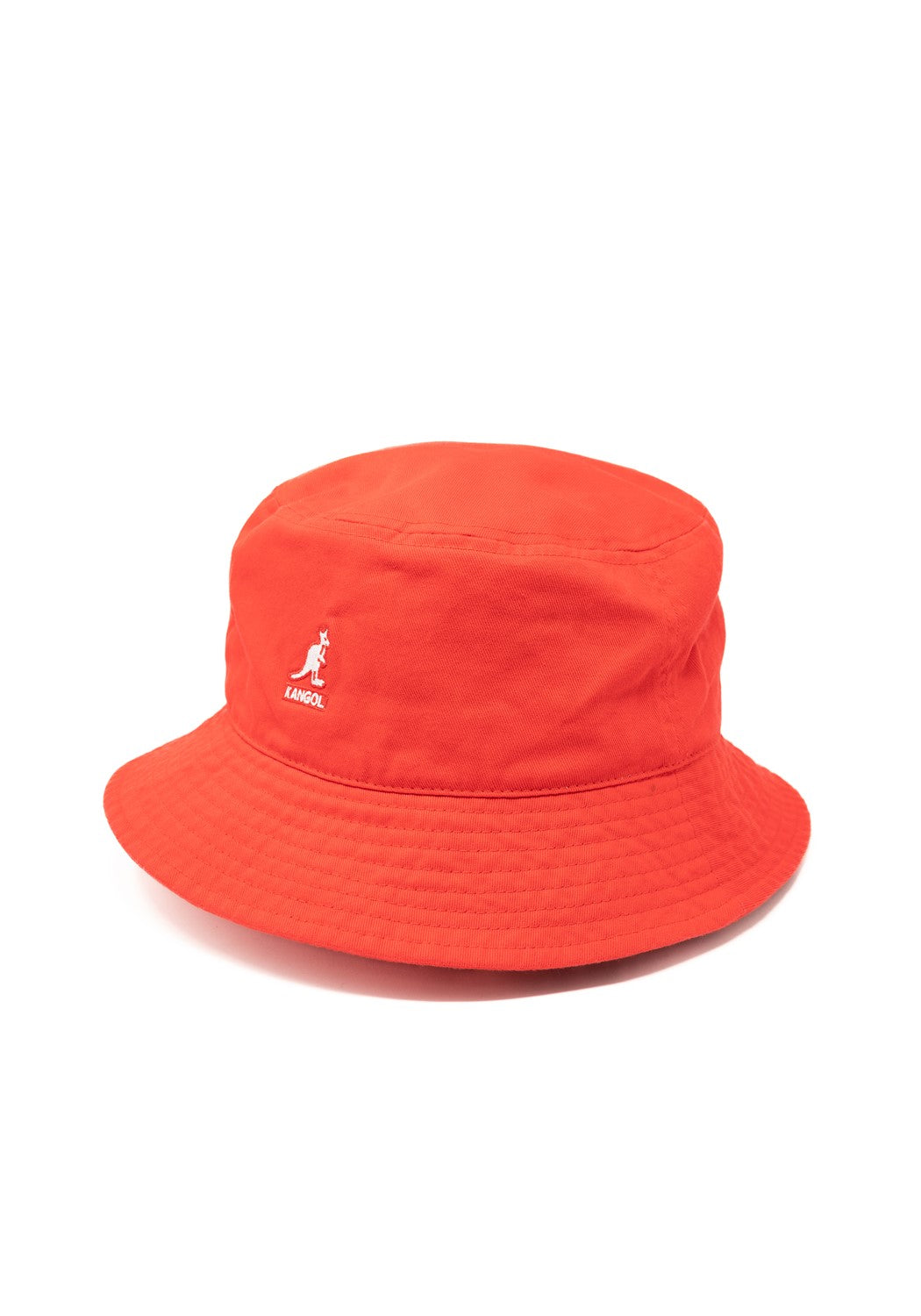 Washed Bucket cherry glow | Bildmaterial bereitgestellt von SHOES.PLEASE.