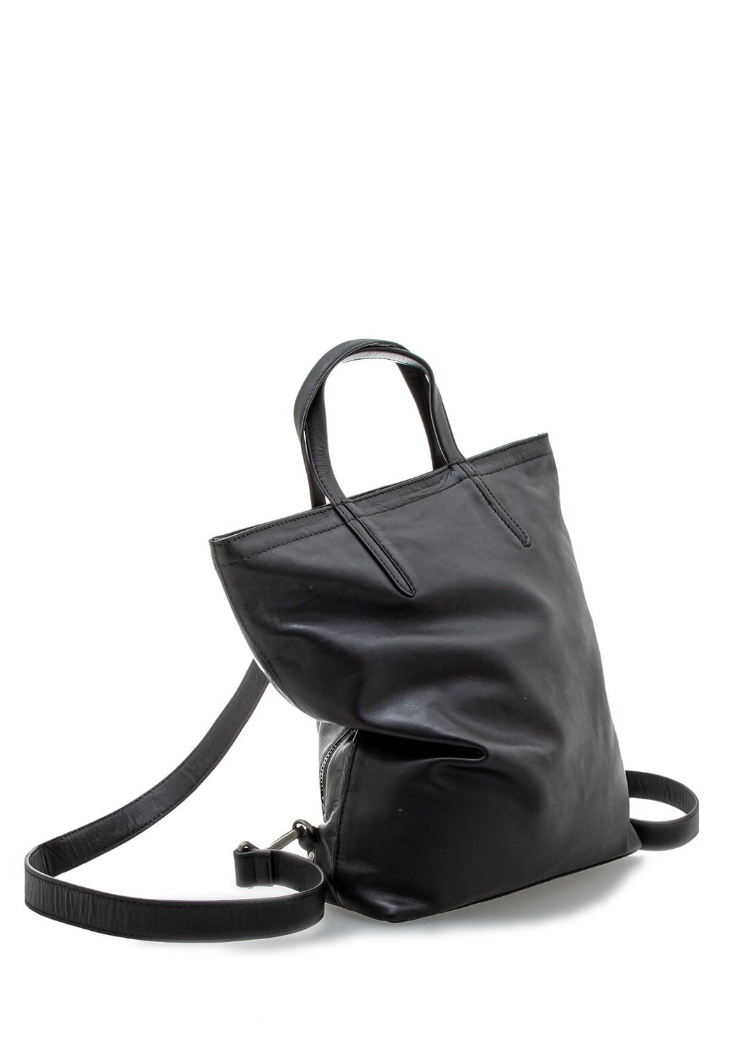 Mombin Rucksack/Schultertasche jet black | Bildmaterial bereitgestellt von SHOES.PLEASE.