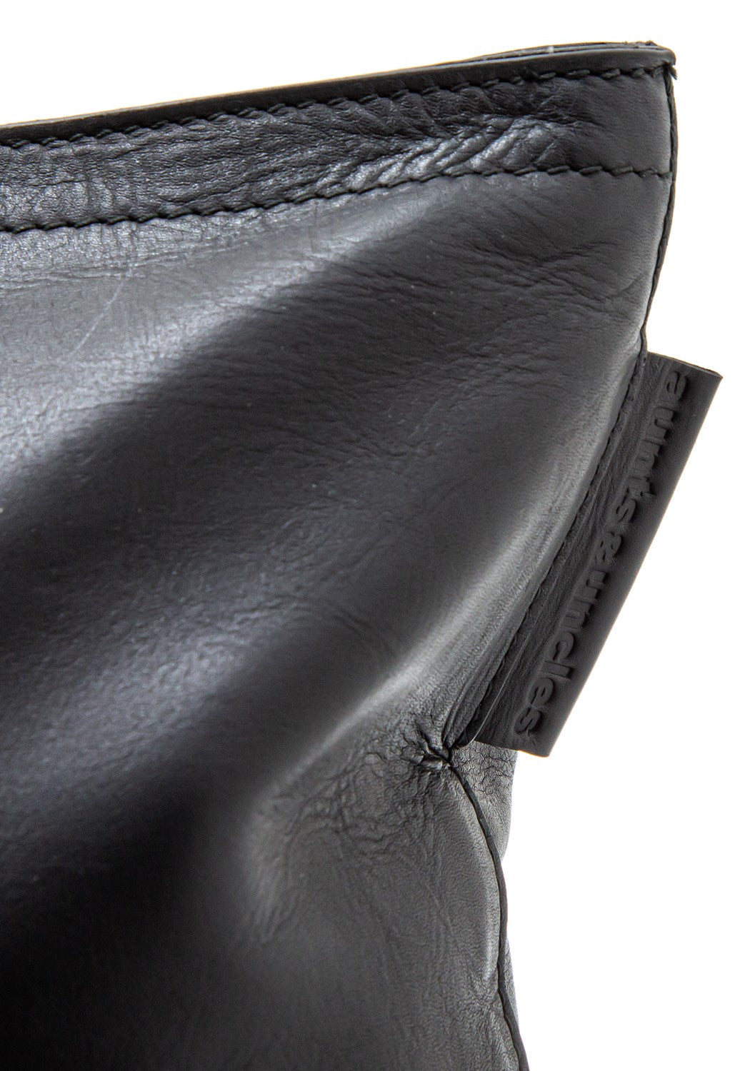 Loquat Rucksack/Schultertasche jet black | Bildmaterial bereitgestellt von SHOES.PLEASE.