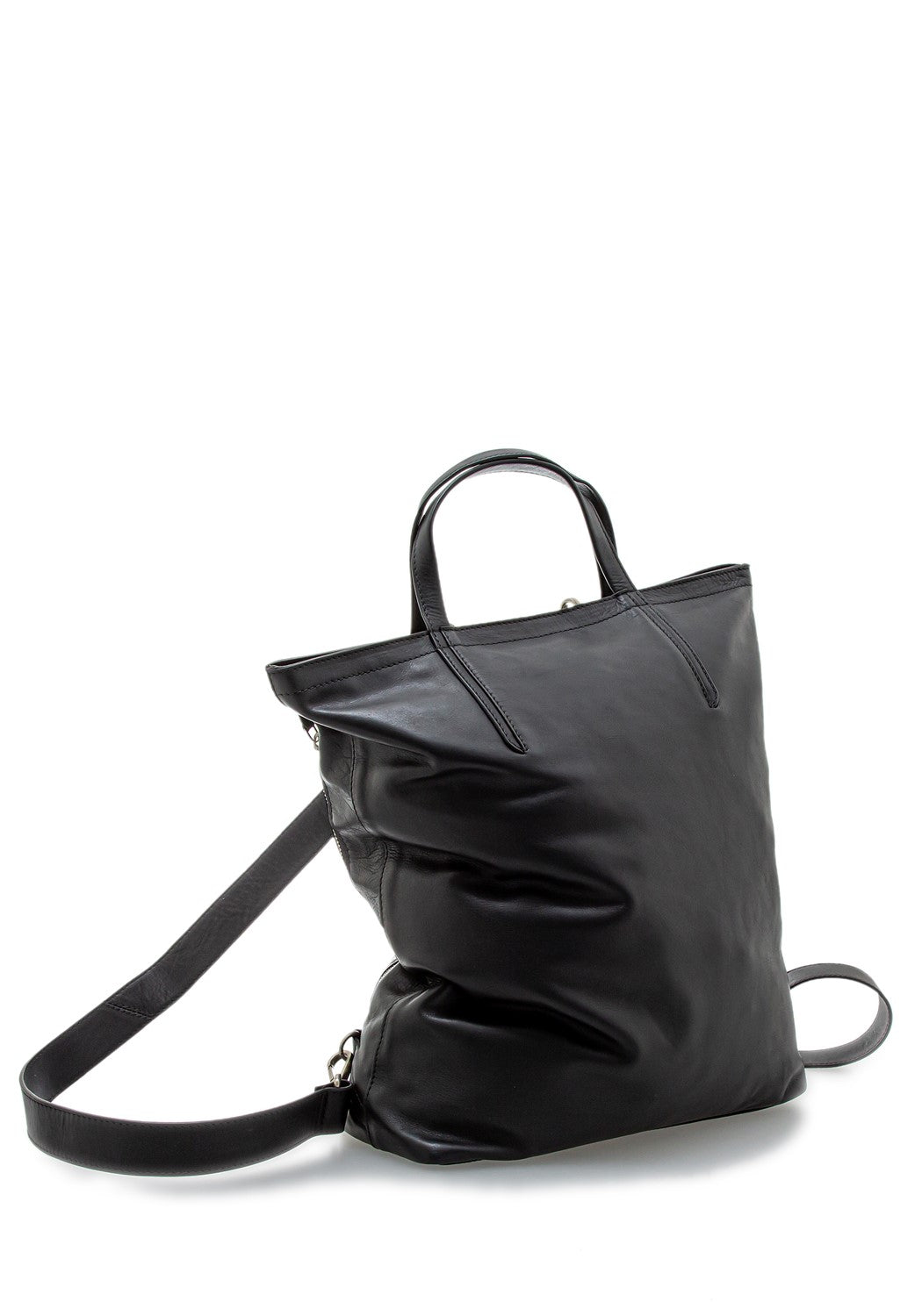 Loquat Rucksack/Schultertasche jet black | Bildmaterial bereitgestellt von SHOES.PLEASE.