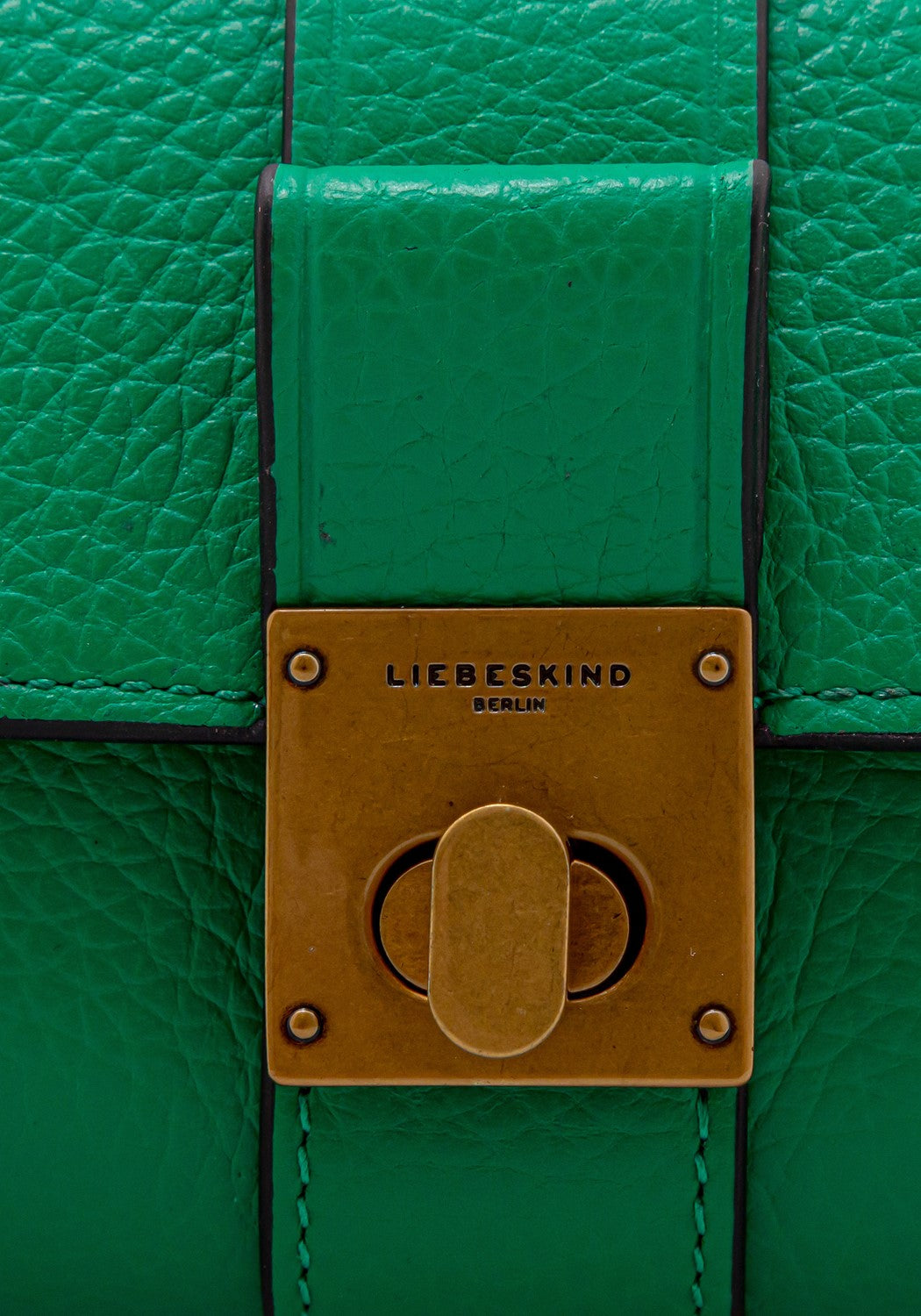 Crossbody S Heavy Pebble velvet green | Bildmaterial bereitgestellt von SHOES.PLEASE.