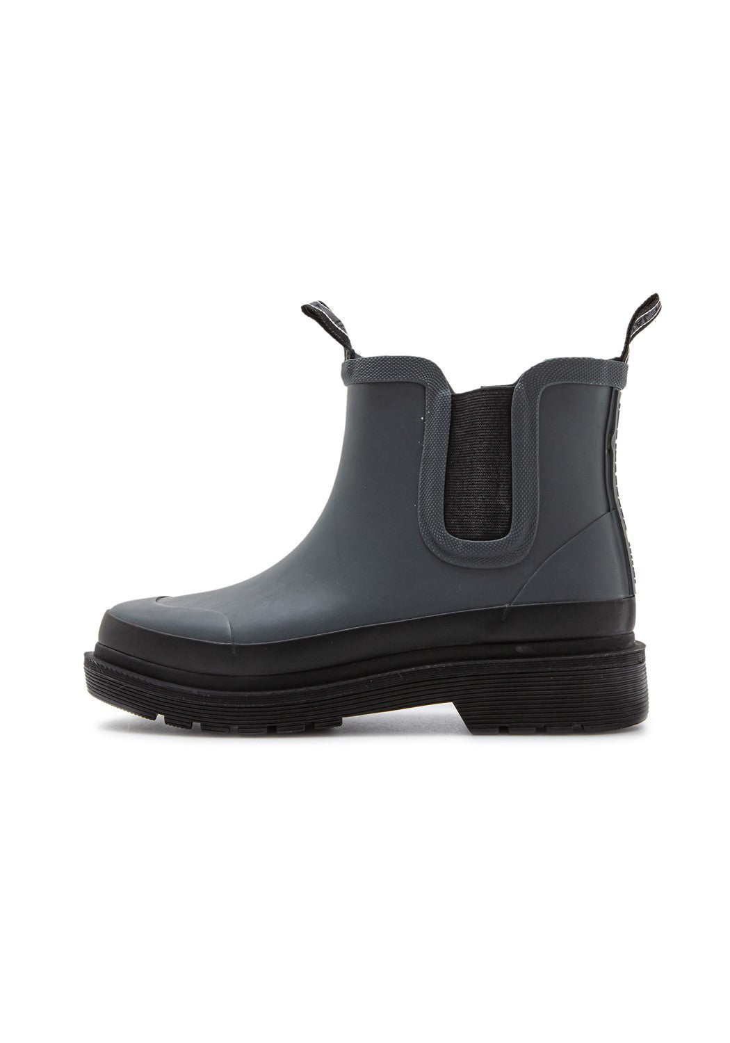 Short Rub dark shadow | Bildmaterial bereitgestellt von SHOES.PLEASE.