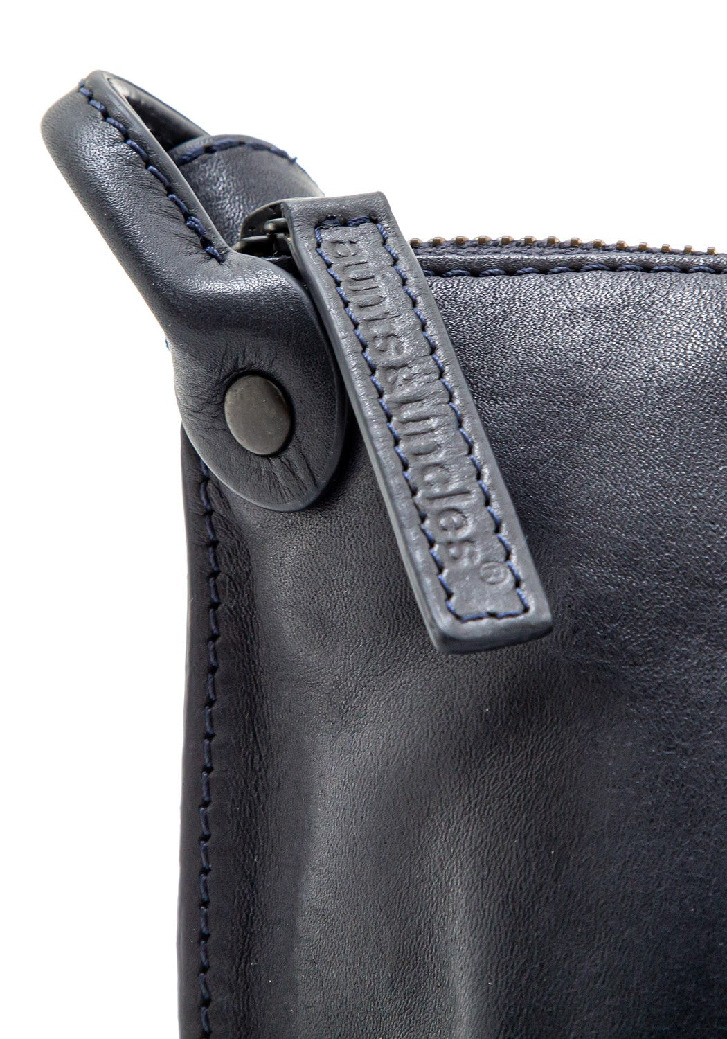 Mrs. Chocolate Cookie blue mood | Bildmaterial bereitgestellt von SHOES.PLEASE.