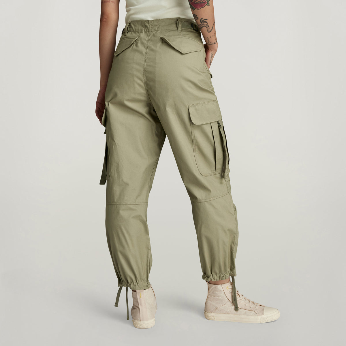 Cargo Cropped Drawcord Pant Wmn black | Bildmaterial bereitgestellt von SHOES.PLEASE.