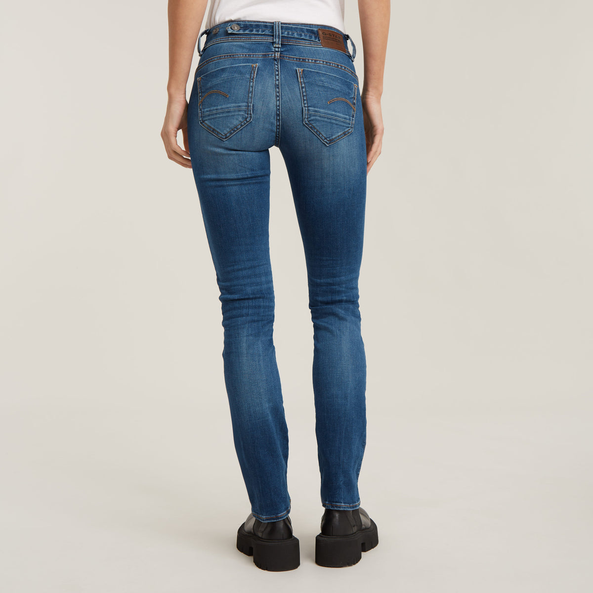 Midge Straight Wmn medium indigo aged | Bildmaterial bereitgestellt von SHOES.PLEASE.