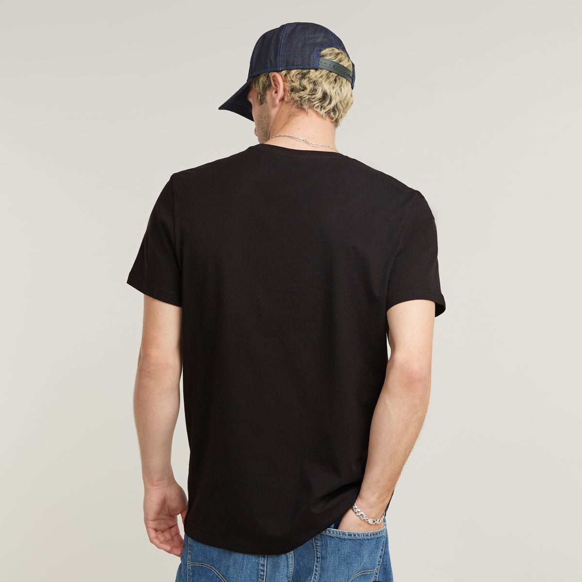 Base-S r t s/s dk black | Bildmaterial bereitgestellt von SHOES.PLEASE.