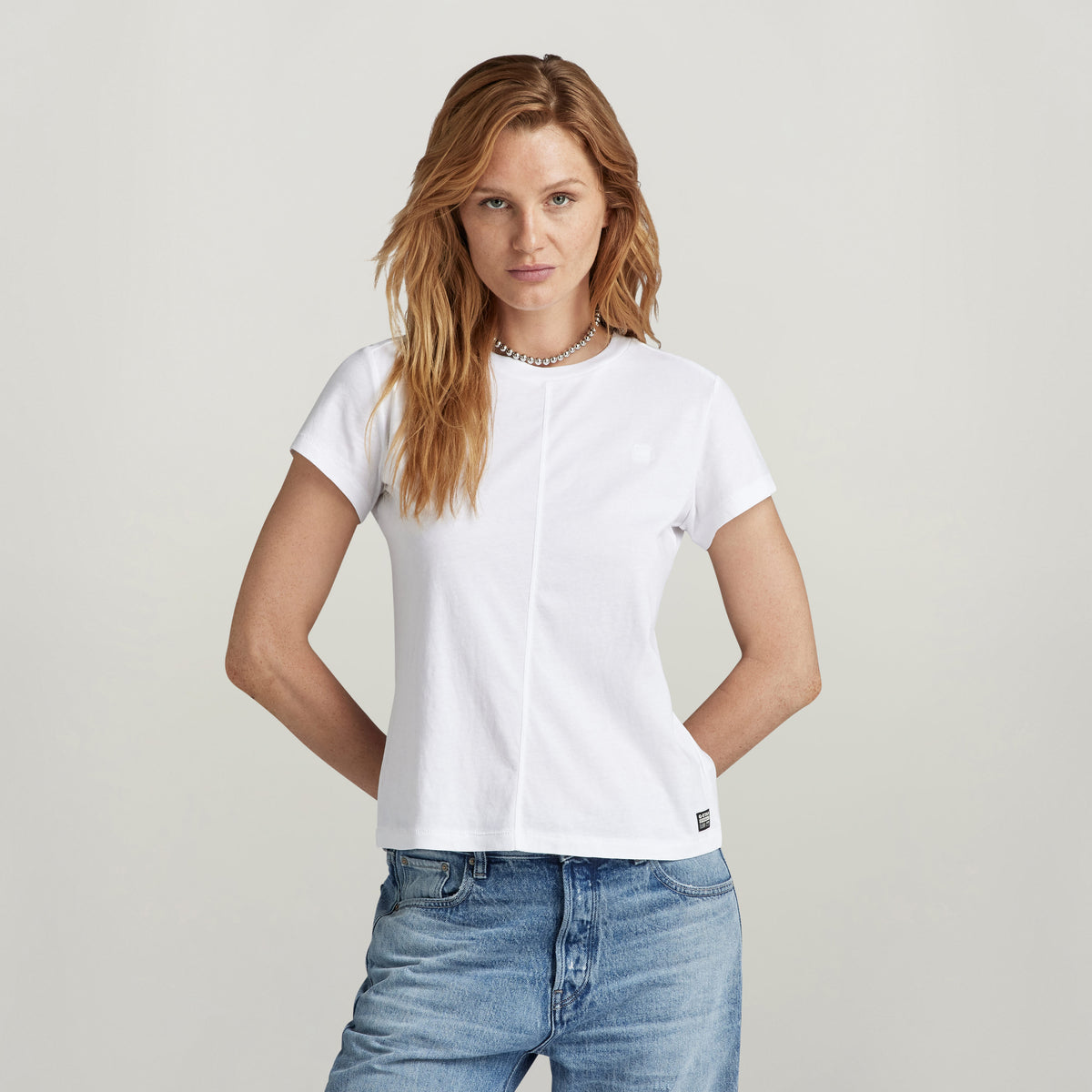 Front seam r t Wmn white | Bildmaterial bereitgestellt von SHOES.PLEASE.