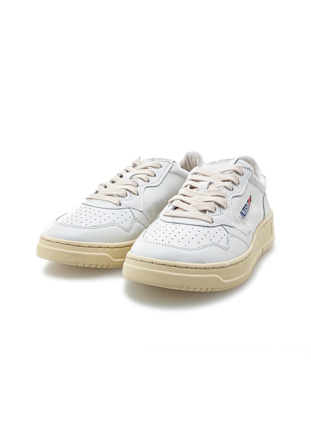 AUTRY 01 LOW MAN LEAT/LEAT white/white | Bildmaterial bereitgestellt von SHOES.PLEASE.