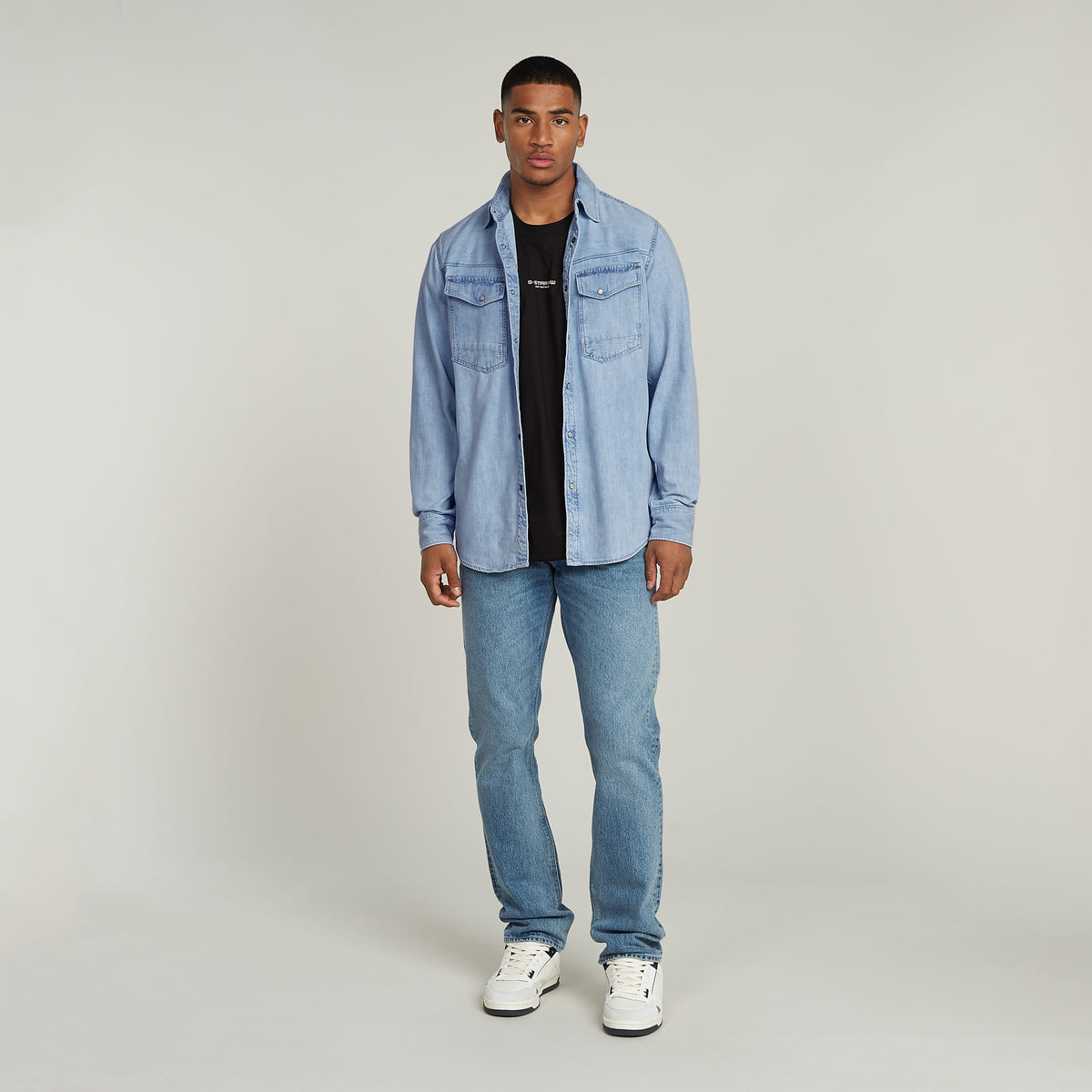 Slim Denim shirt sun faded blue mist | Bildmaterial bereitgestellt von SHOES.PLEASE.
