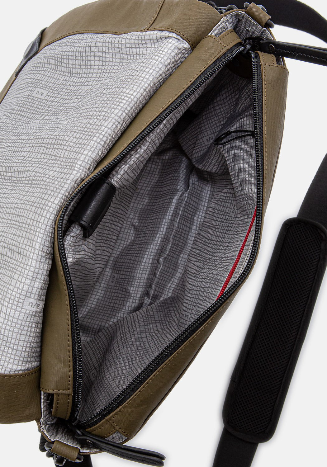 Matsumoto Umhängetasche olive | Bildmaterial bereitgestellt von SHOES.PLEASE.