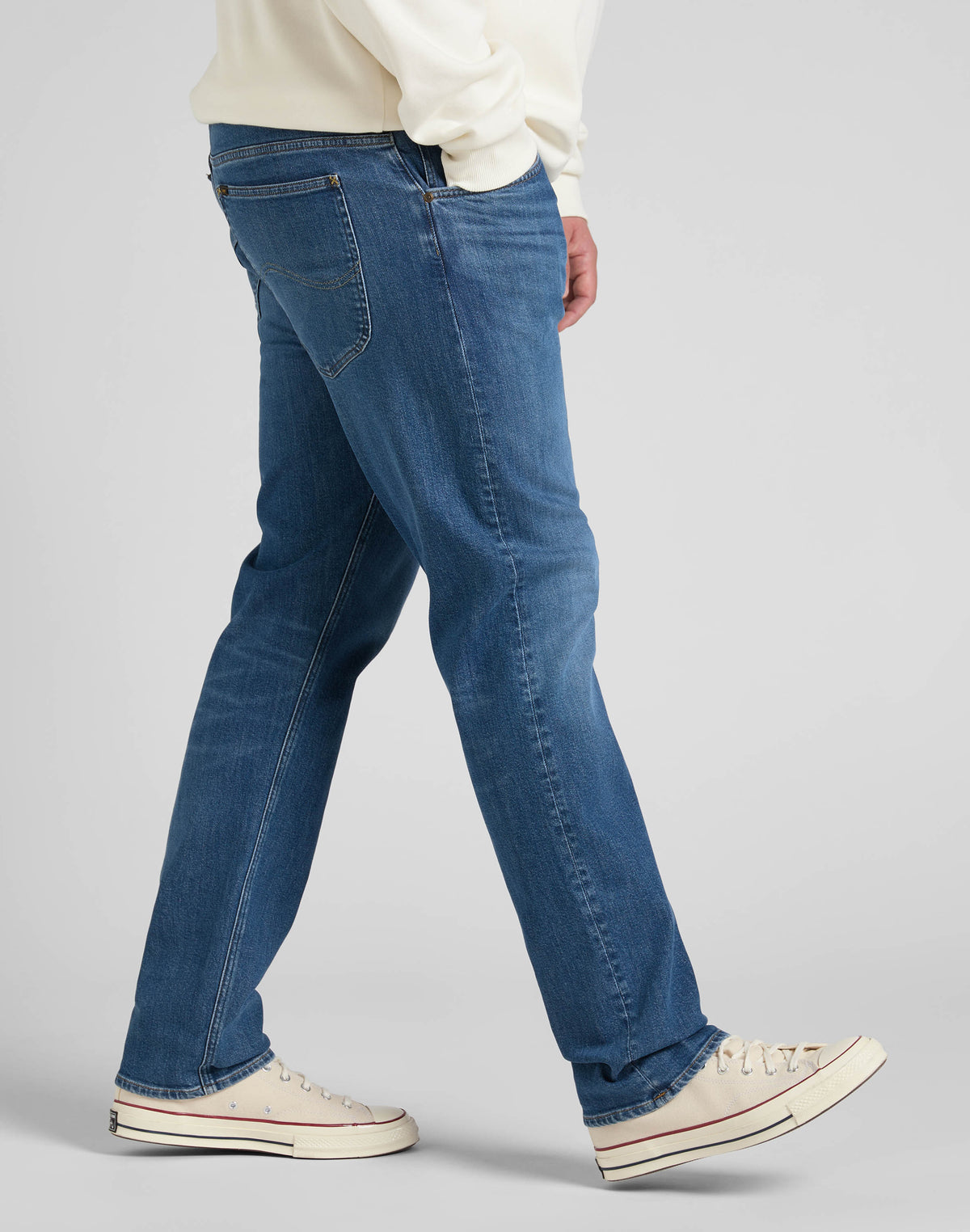 DAREN_ZIP_FLY DARK_FREEPORT medium denim | Bildmaterial bereitgestellt von SHOES.PLEASE.