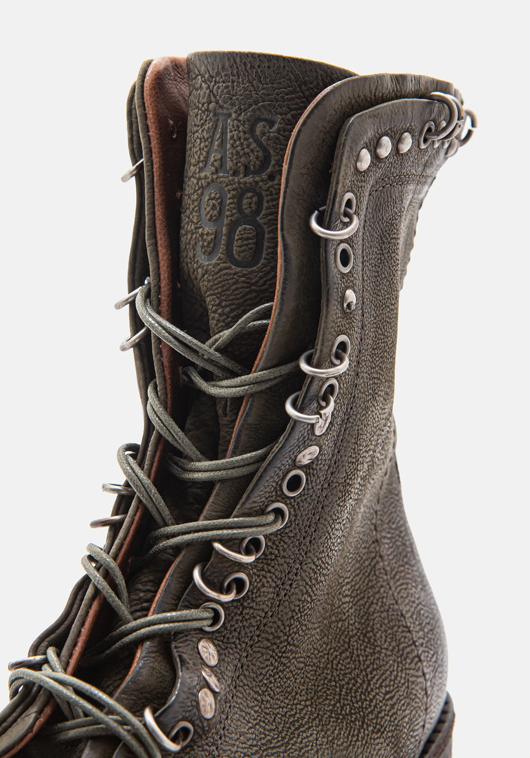 549206-0701-6470 jungle | Bildmaterial bereitgestellt von SHOES.PLEASE.