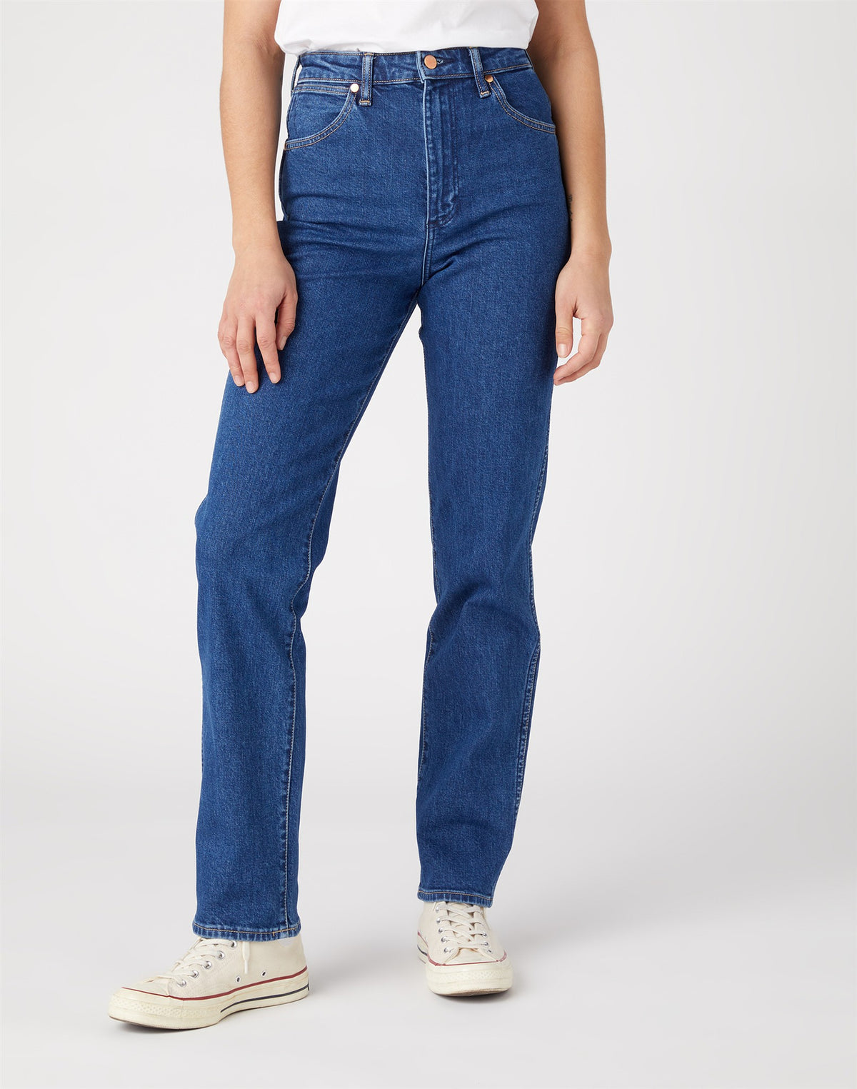 MOM_STRAIGHT WANDA medium denim | Bildmaterial bereitgestellt von SHOES.PLEASE.