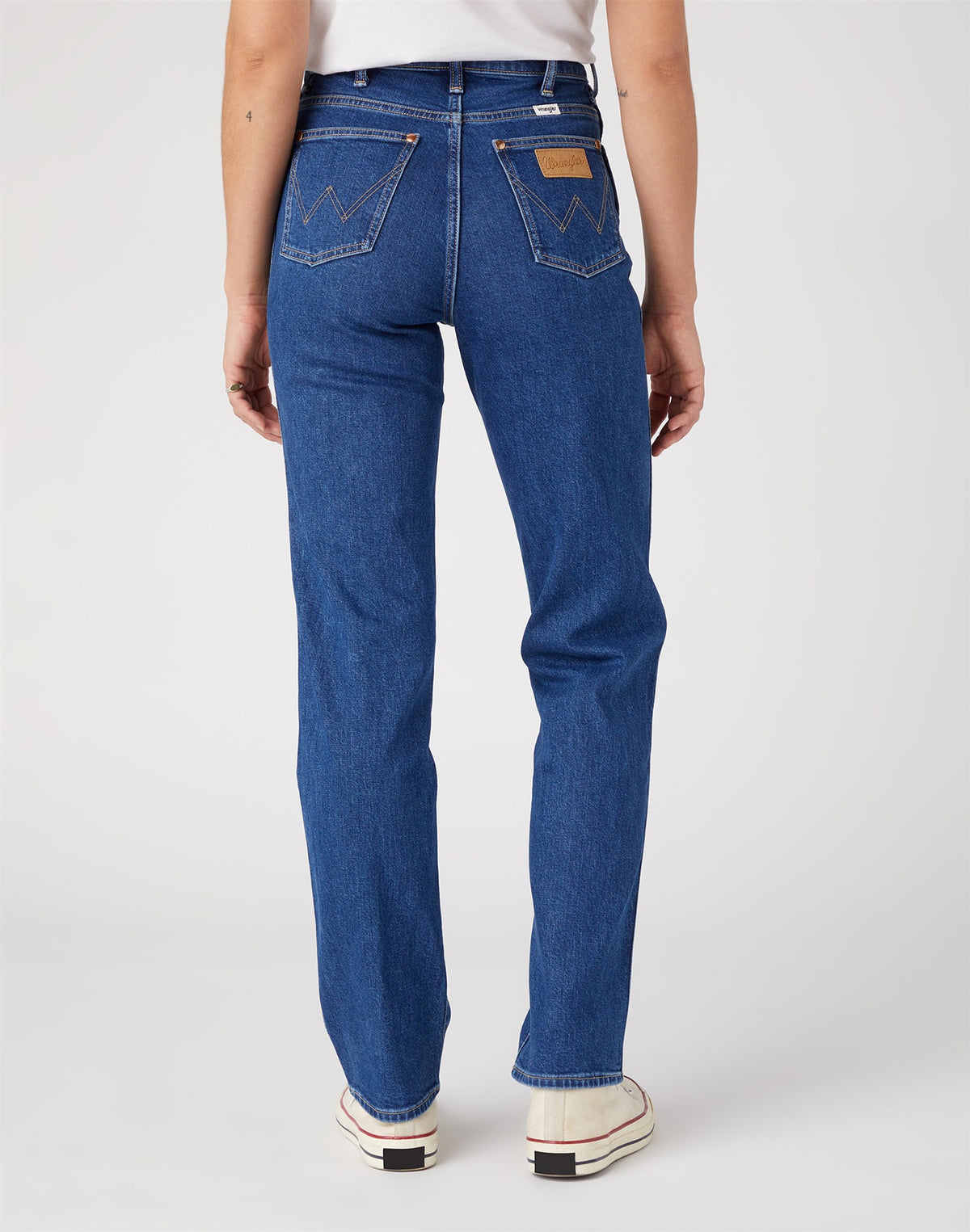 MOM_STRAIGHT WANDA medium denim | Bildmaterial bereitgestellt von SHOES.PLEASE.