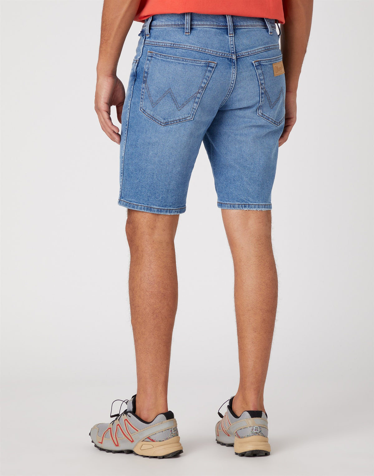 TEXAS_SHORTS THE_DUDE medium denim | Bildmaterial bereitgestellt von SHOES.PLEASE.