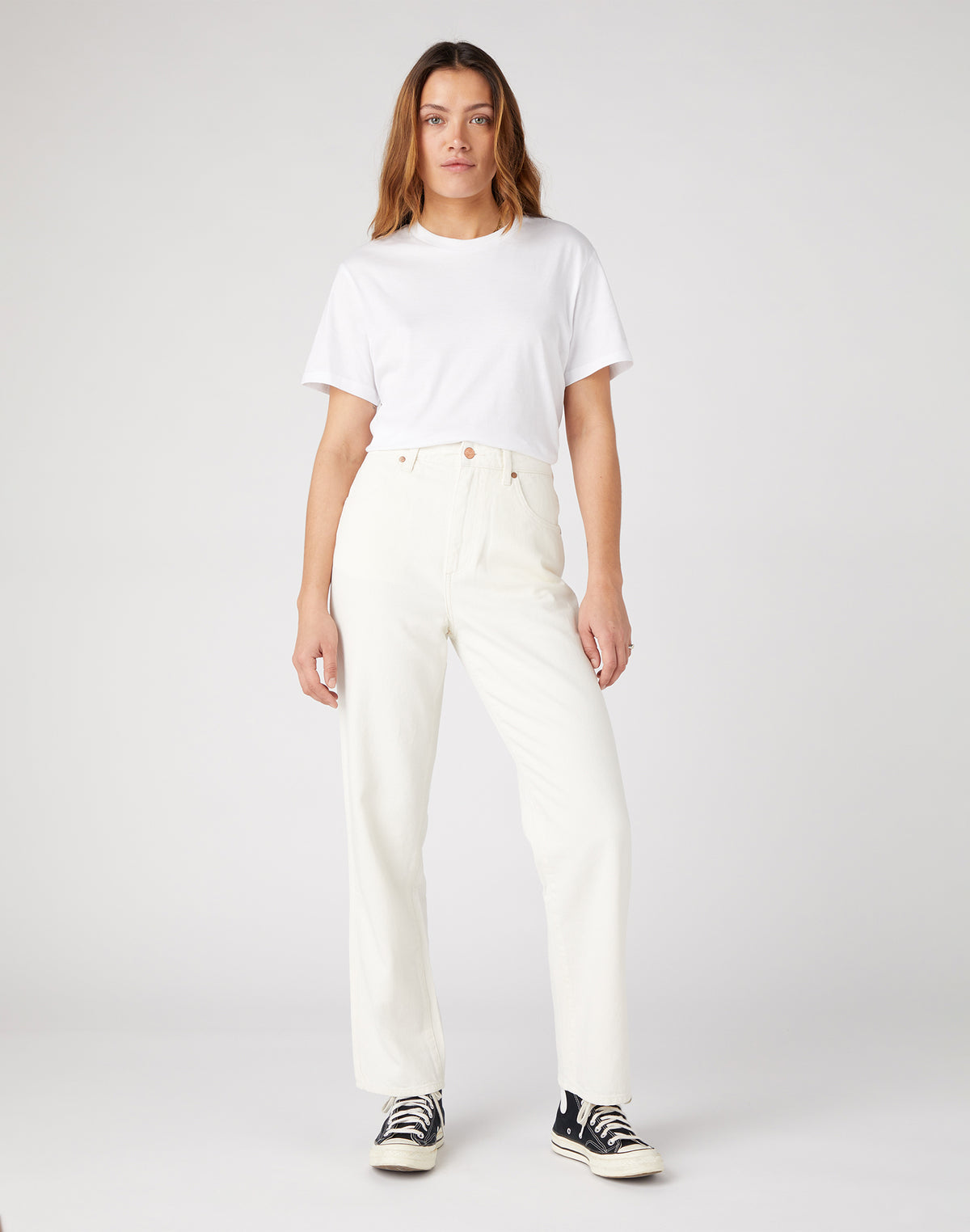 MOM_STRAIGHT VINTAGE_white | Bildmaterial bereitgestellt von SHOES.PLEASE.