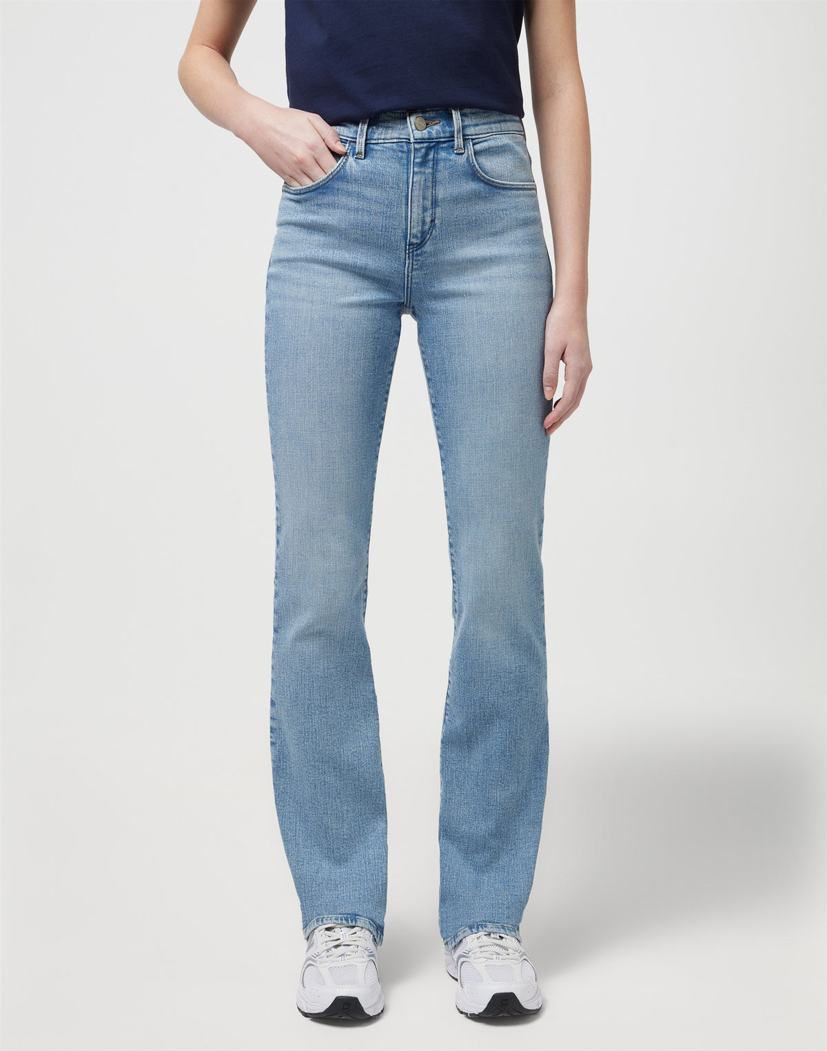 BOOTCUT SOUTHEAST medium denim | Bildmaterial bereitgestellt von SHOES.PLEASE.