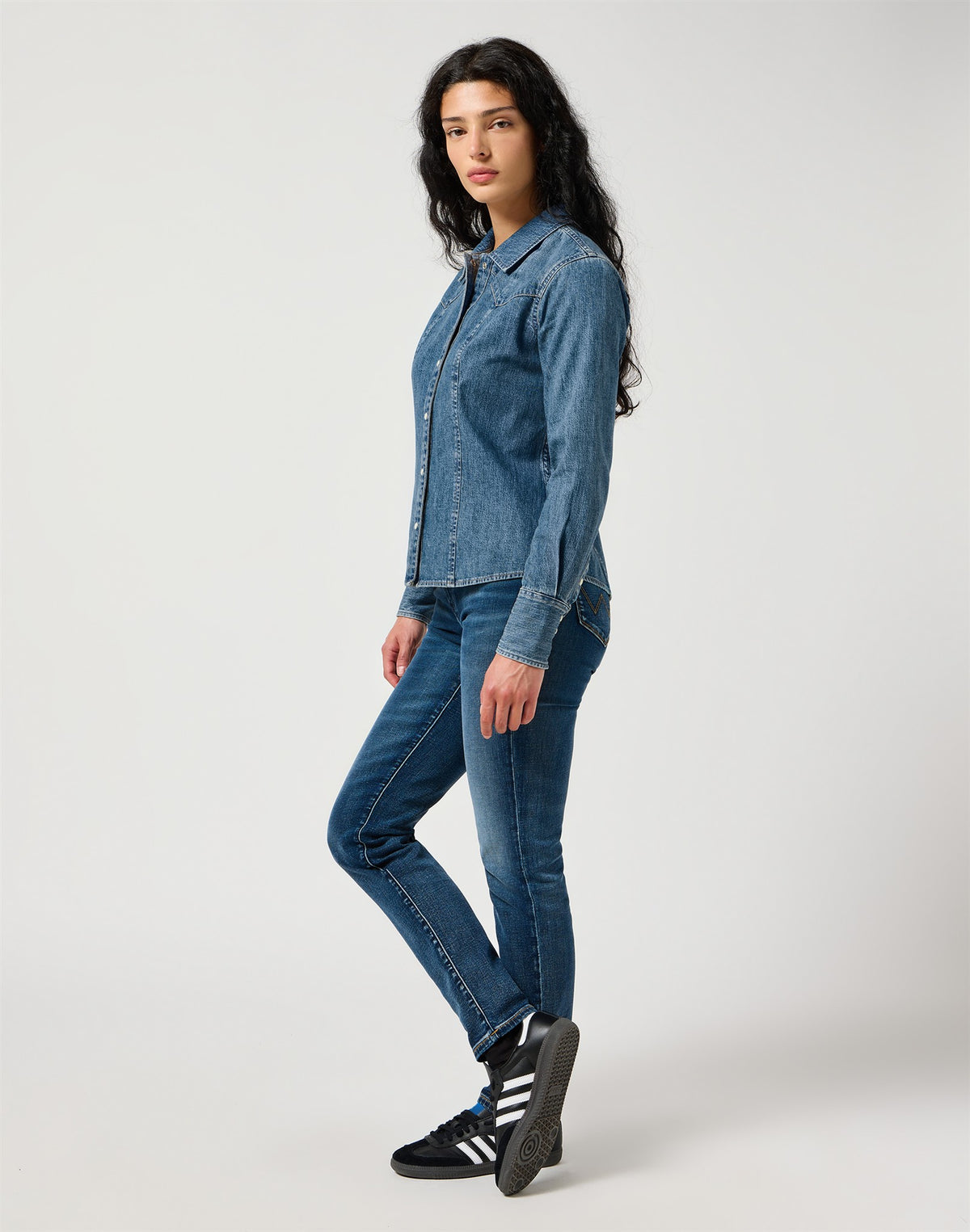 EXAG_YOKE_SHIRT FADED_blue | Bildmaterial bereitgestellt von SHOES.PLEASE.