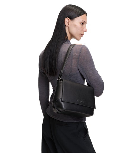 Lilly Crossbody M black | Bildmaterial bereitgestellt von SHOES.PLEASE.