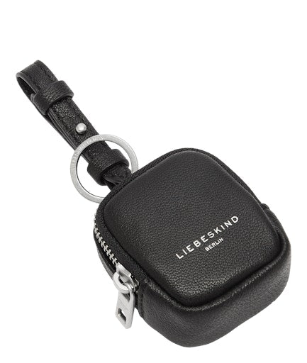 Andrea Pouch Pendant black | Bildmaterial bereitgestellt von SHOES.PLEASE.