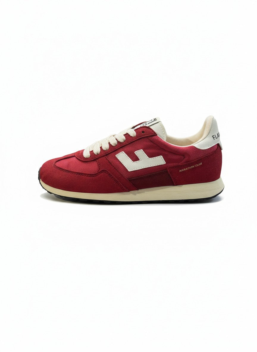 MARATHON CLUB scarlet | Bildmaterial bereitgestellt von SHOES.PLEASE.