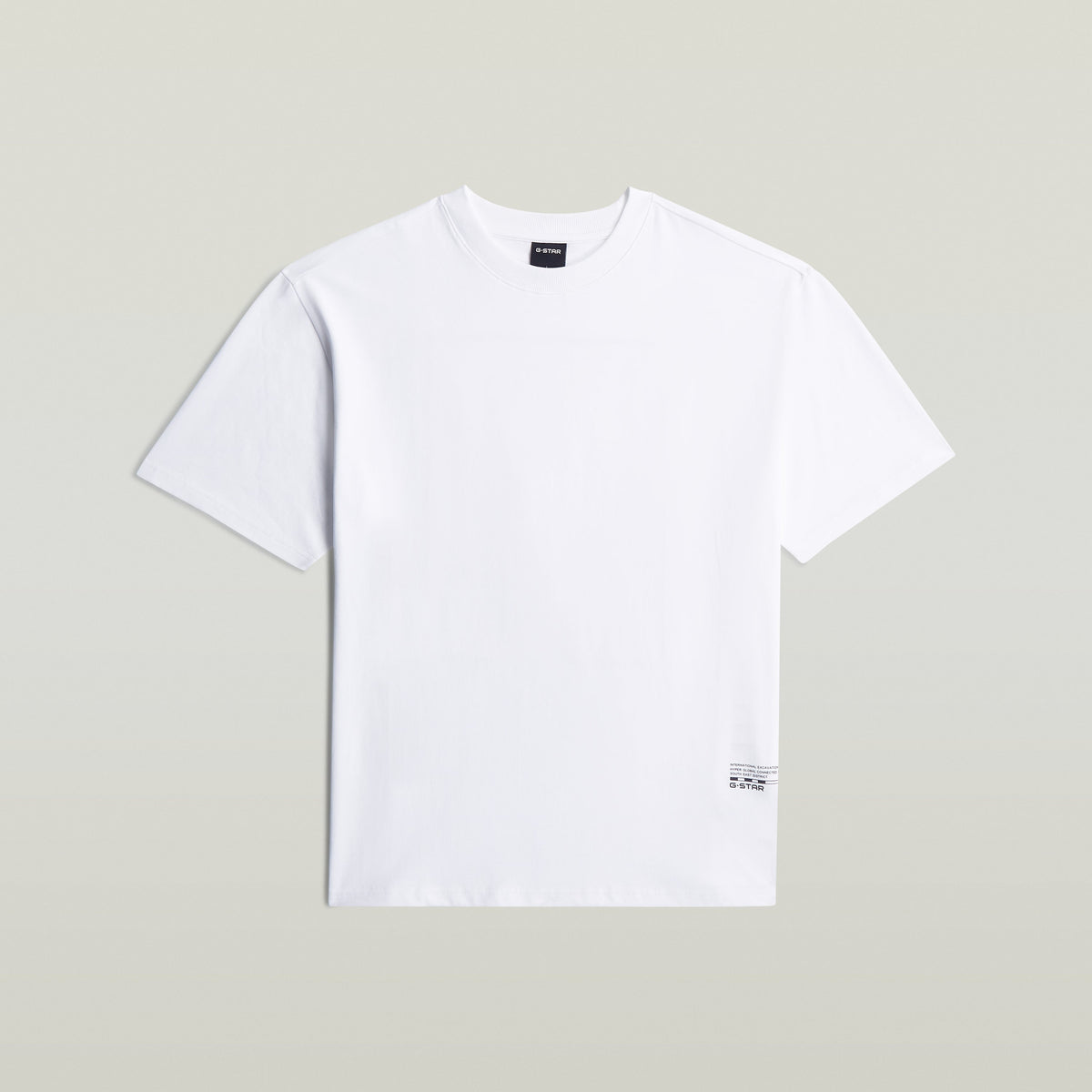 Back applique relaxed r t white | Bildmaterial bereitgestellt von SHOES.PLEASE.