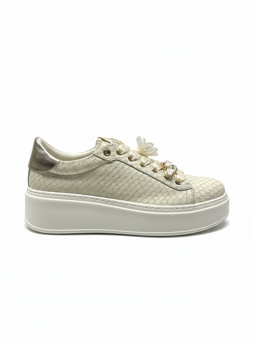 PIA604A white | Bildmaterial bereitgestellt von SHOES.PLEASE.