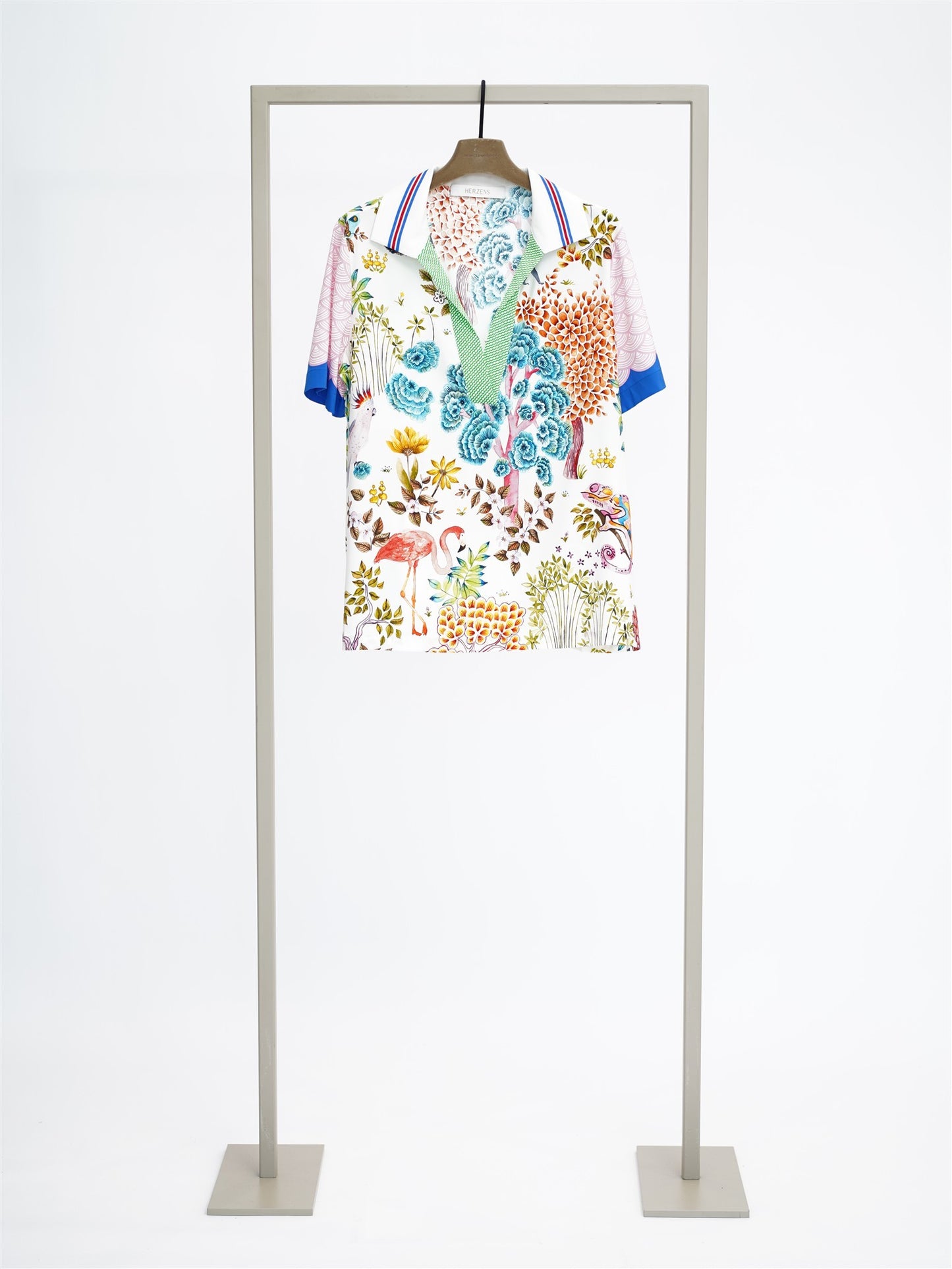 Bluse super multi | Bildmaterial bereitgestellt von SHOES.PLEASE.