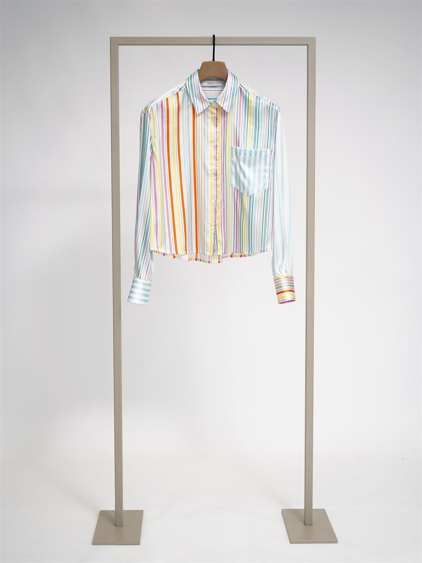 Bluse sky light multi color sky light multi color | Bildmaterial bereitgestellt von SHOES.PLEASE.