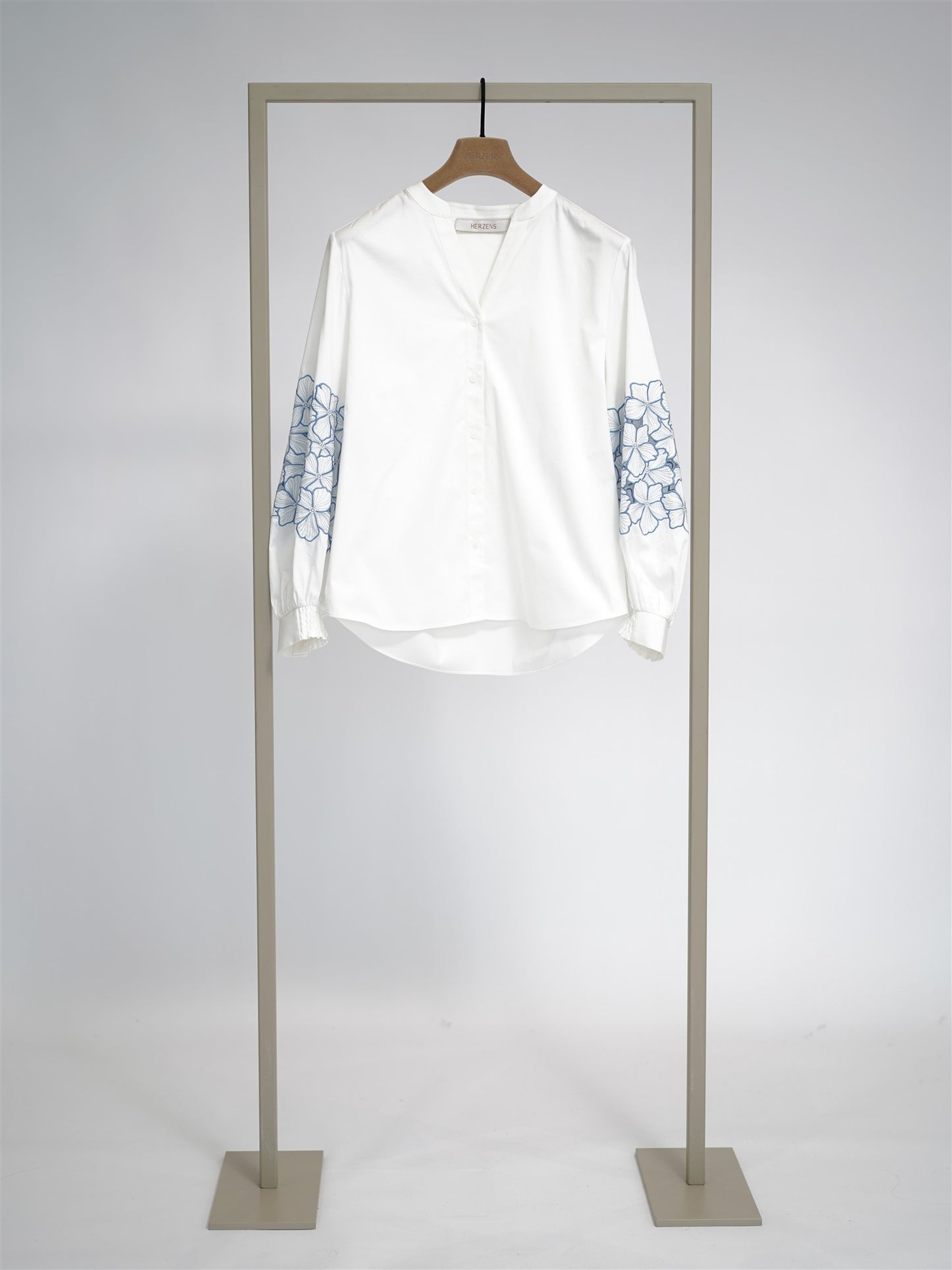 Bluse ocean superwhite ocean superwhite | Bildmaterial bereitgestellt von SHOES.PLEASE.