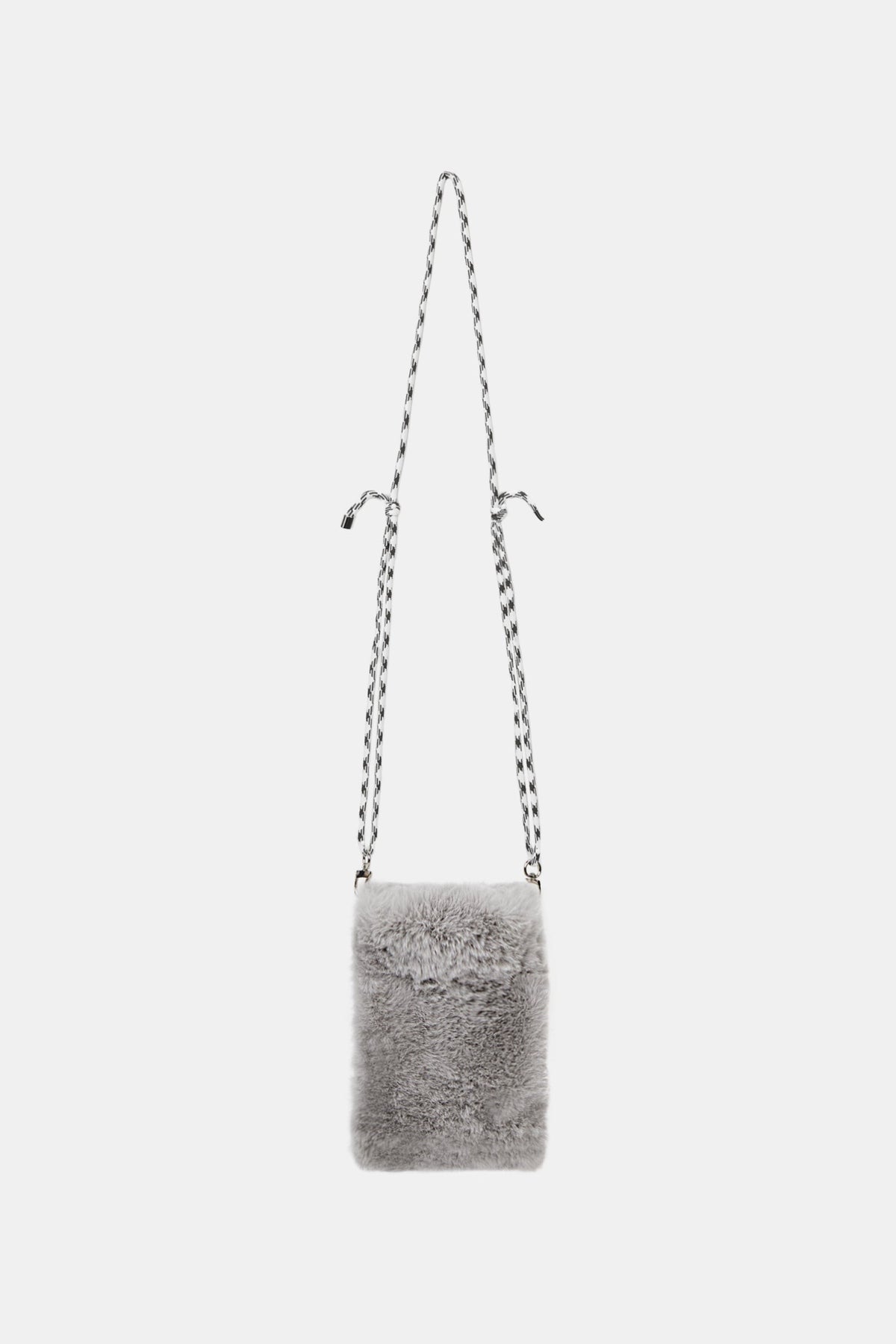 Bag grey | Bildmaterial bereitgestellt von SHOES.PLEASE.