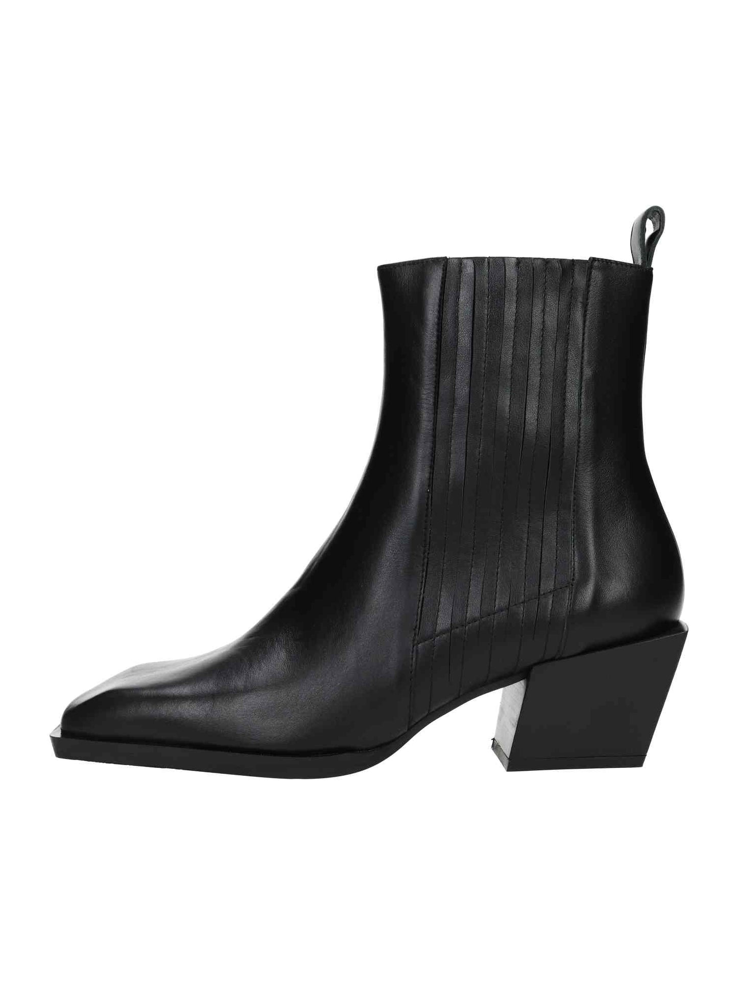 8332 Premier negro | Bildmaterial bereitgestellt von SHOES.PLEASE.