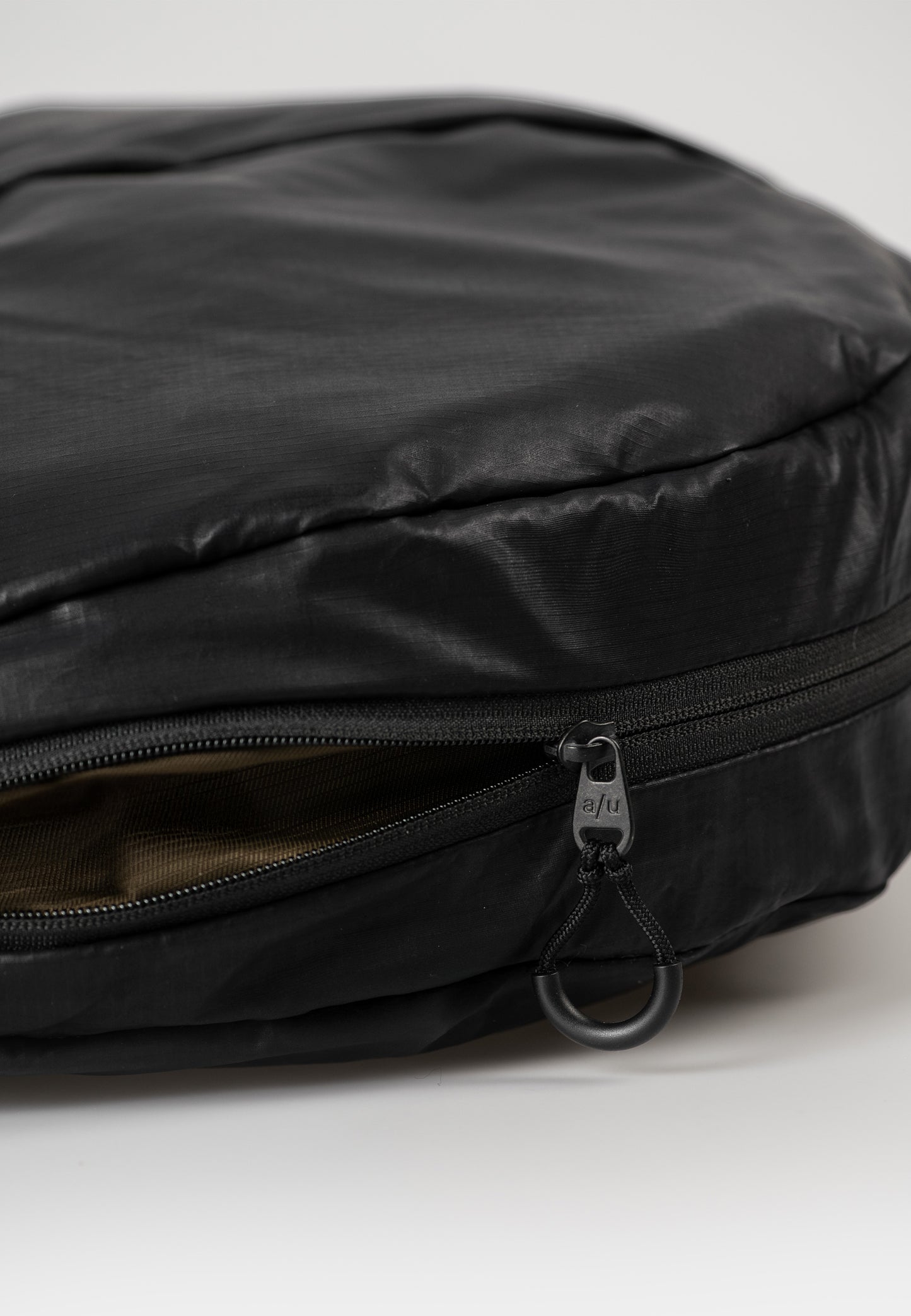 Miyagawa Halfmoon Bag Japan RE LITE black | Bildmaterial bereitgestellt von SHOES.PLEASE.