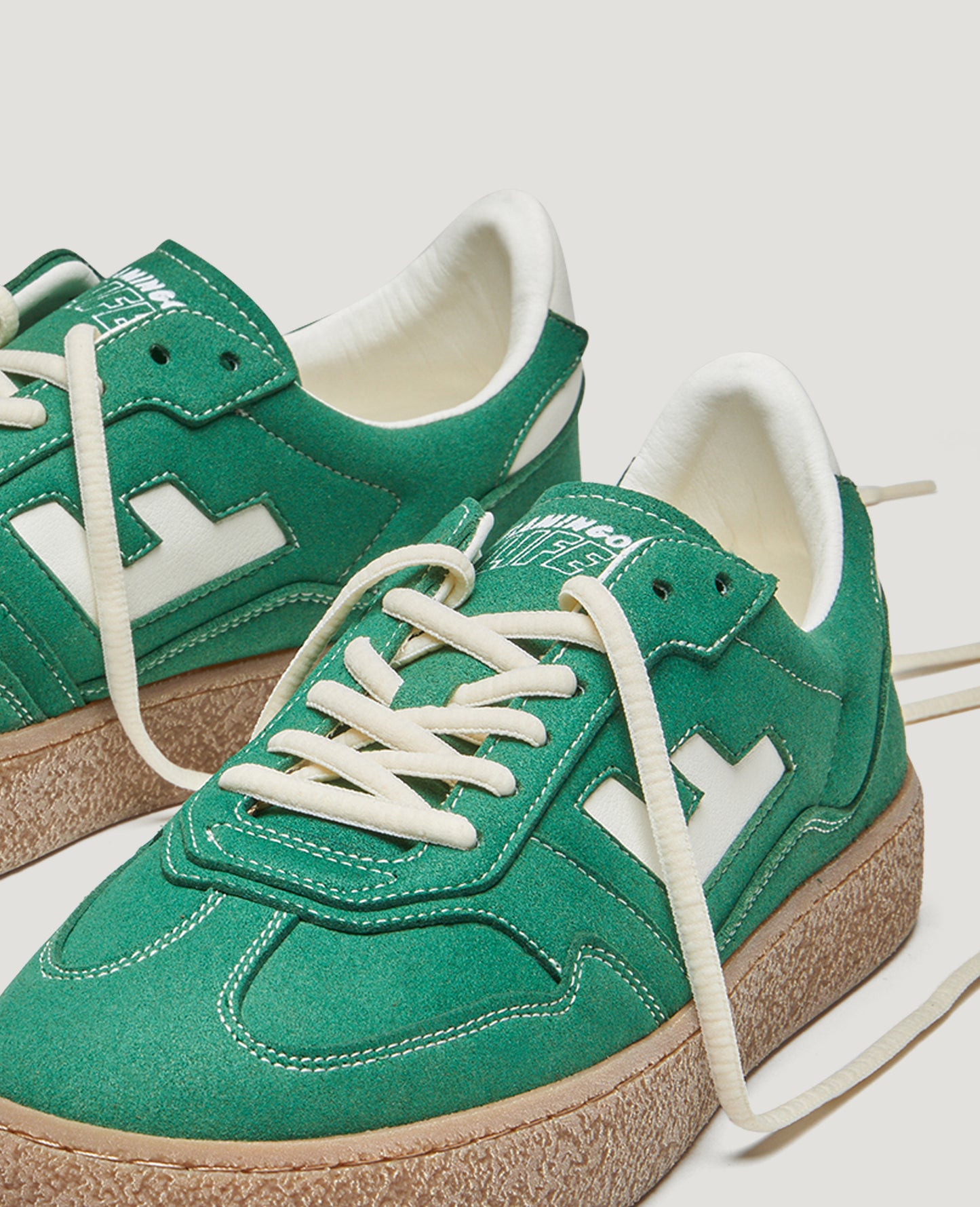 Burela Bold elements earth | Bildmaterial bereitgestellt von SHOES.PLEASE.