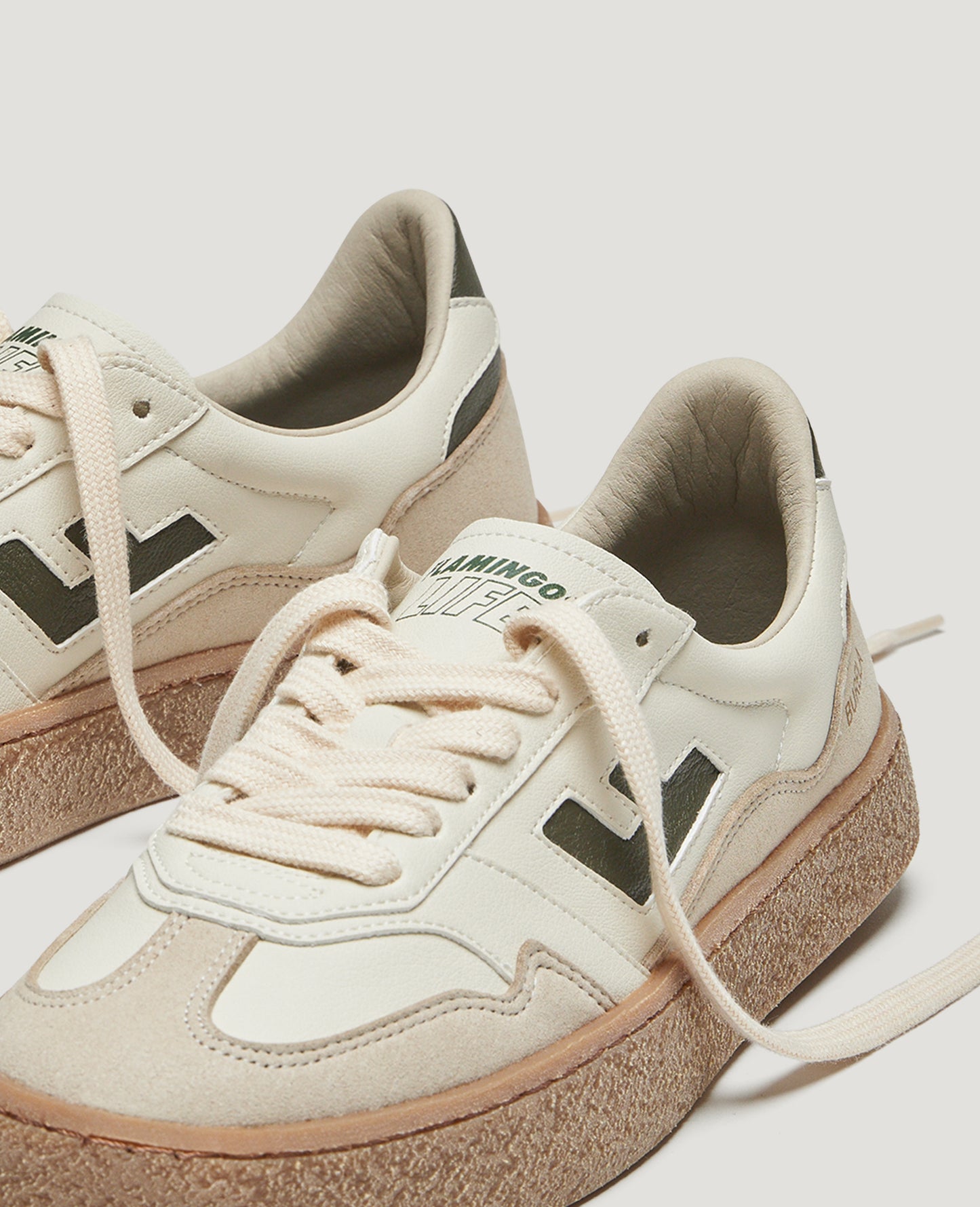 Burela Bold olive | Bildmaterial bereitgestellt von SHOES.PLEASE.