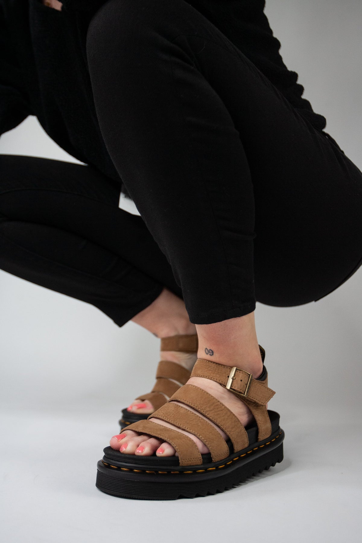 Blaire Tumbled Nubuck savannah tan | Bildmaterial bereitgestellt von SHOES.PLEASE.