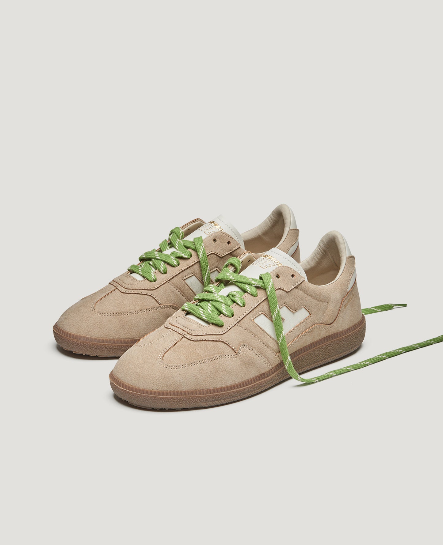 Burela Slim nobuck stone | Bildmaterial bereitgestellt von SHOES.PLEASE.