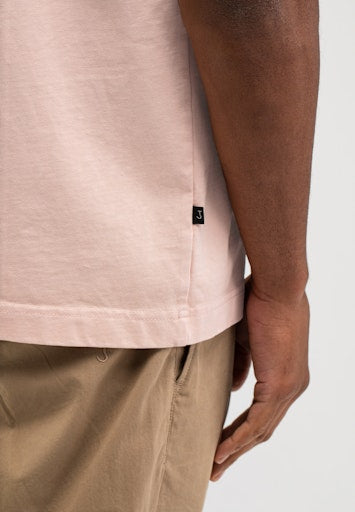 Army Loose Tee frozen berry | Bildmaterial bereitgestellt von SHOES.PLEASE.