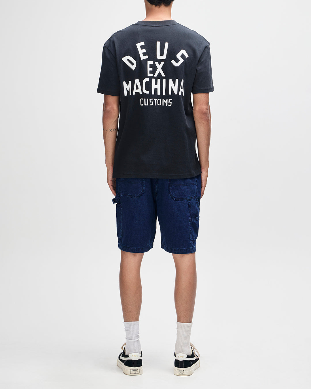 Pisstin Tee black | Bildmaterial bereitgestellt von SHOES.PLEASE.