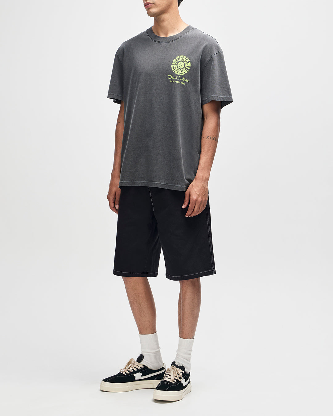 Canggu Address Tee anthracite | Bildmaterial bereitgestellt von SHOES.PLEASE.