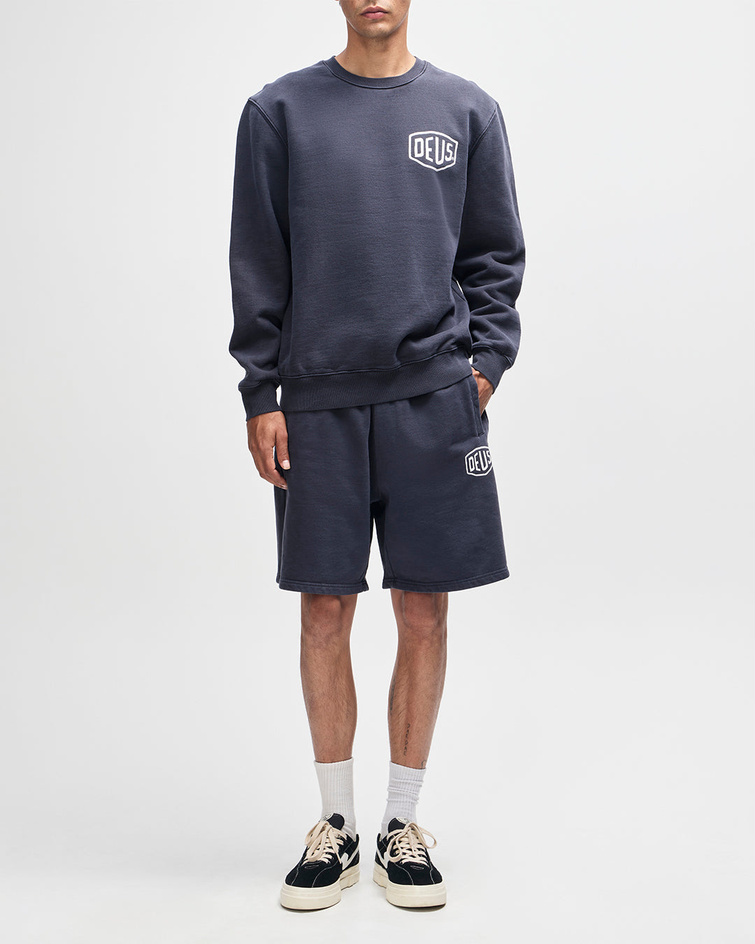 Shield Garment Dyed Track Short black | Bildmaterial bereitgestellt von SHOES.PLEASE.
