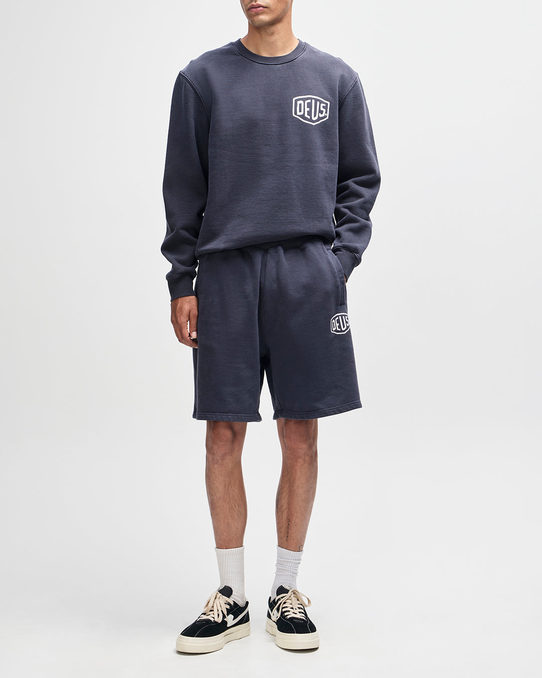 Shield Garment Dyed Track Short black | Bildmaterial bereitgestellt von SHOES.PLEASE.