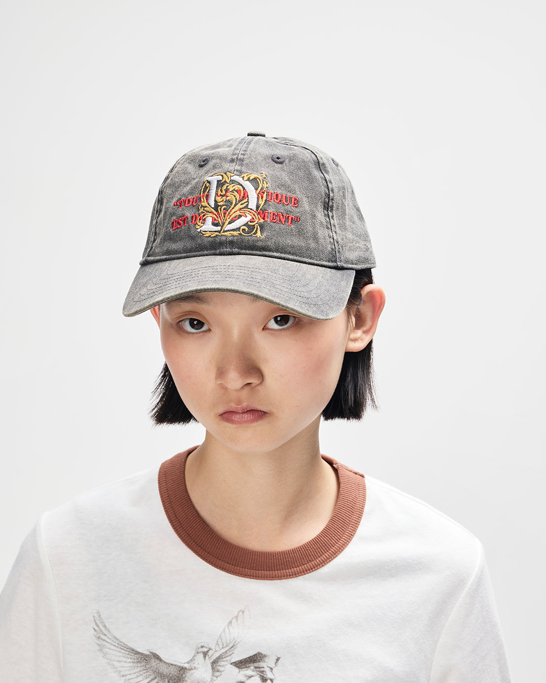 Decorative Cap anthracite | Bildmaterial bereitgestellt von SHOES.PLEASE.