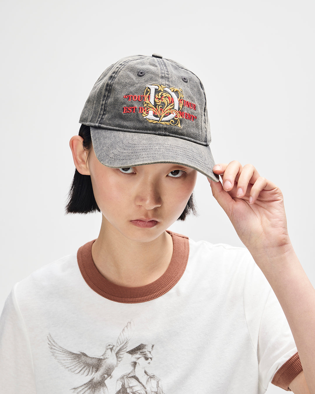 Decorative Cap anthracite | Bildmaterial bereitgestellt von SHOES.PLEASE.