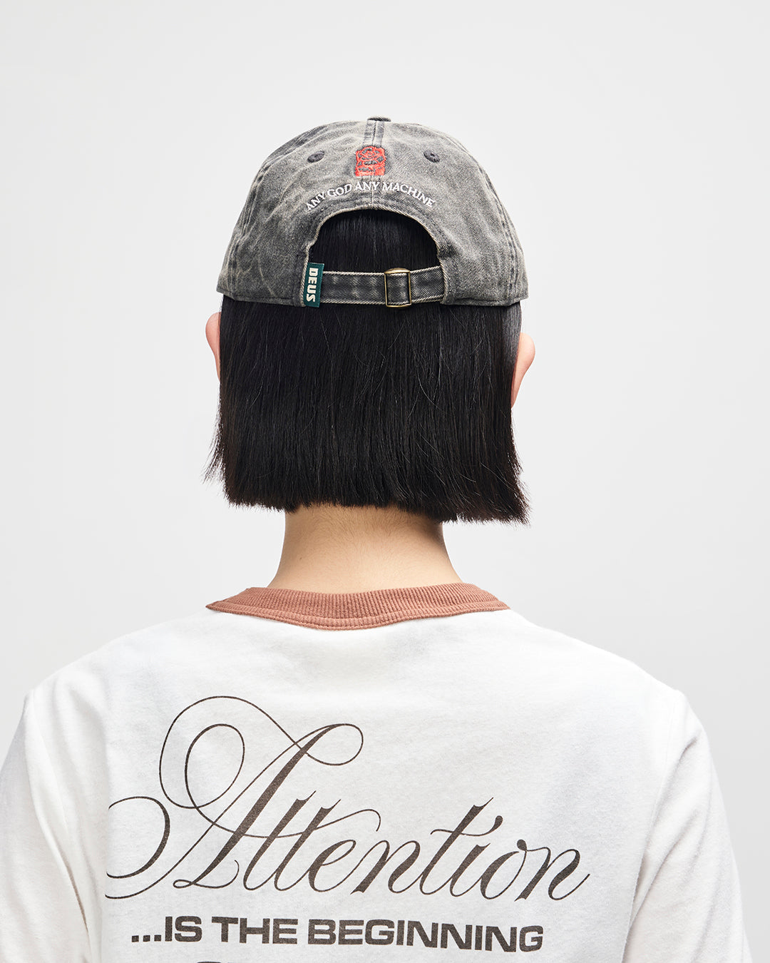 Decorative Cap anthracite | Bildmaterial bereitgestellt von SHOES.PLEASE.