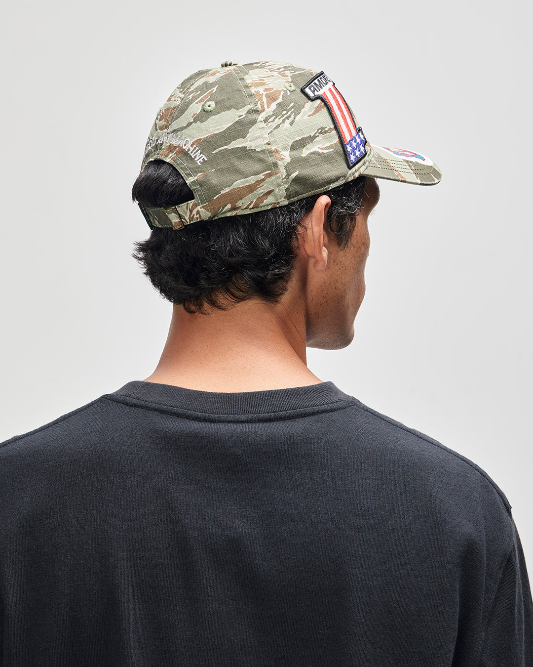 Hide & Seek Cap ground cover green | Bildmaterial bereitgestellt von SHOES.PLEASE.