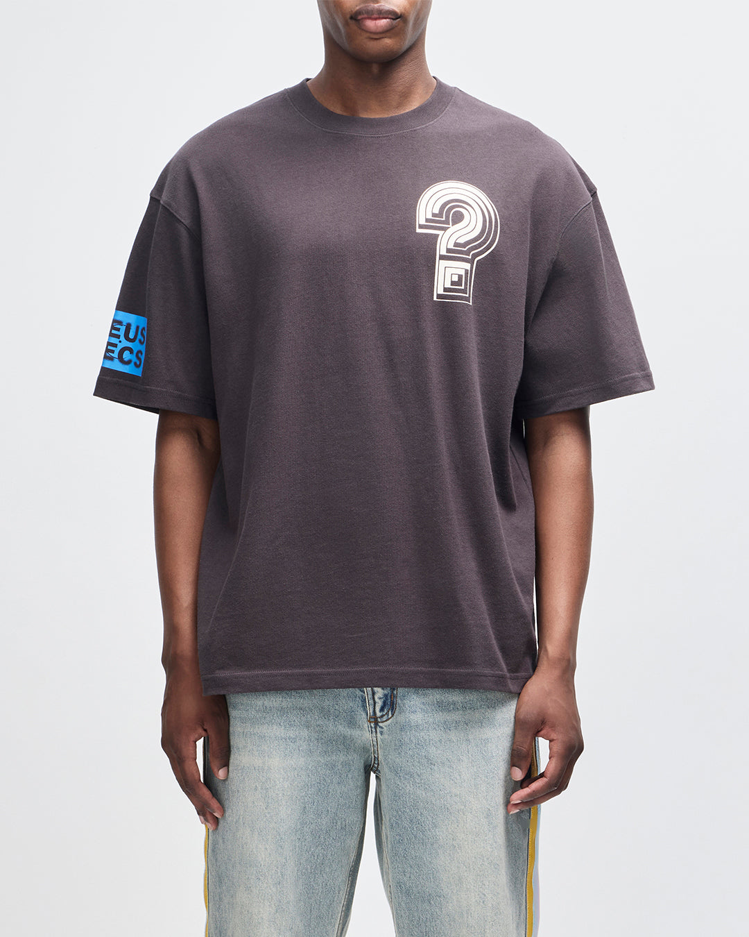 Working Towards Tee anthracite | Bildmaterial bereitgestellt von SHOES.PLEASE.