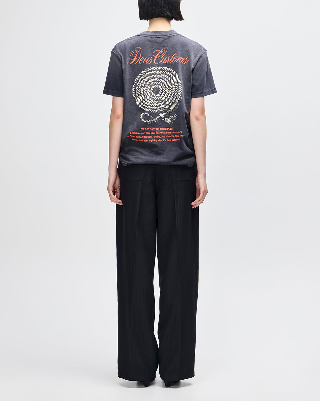 Horseplay Tee black beauty | Bildmaterial bereitgestellt von SHOES.PLEASE.