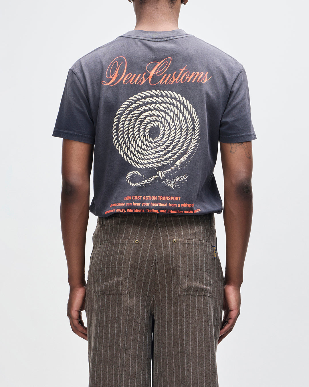 Horseplay Tee black beauty | Bildmaterial bereitgestellt von SHOES.PLEASE.
